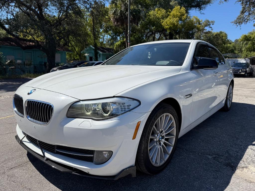 2013 BMW 5 Series 528i