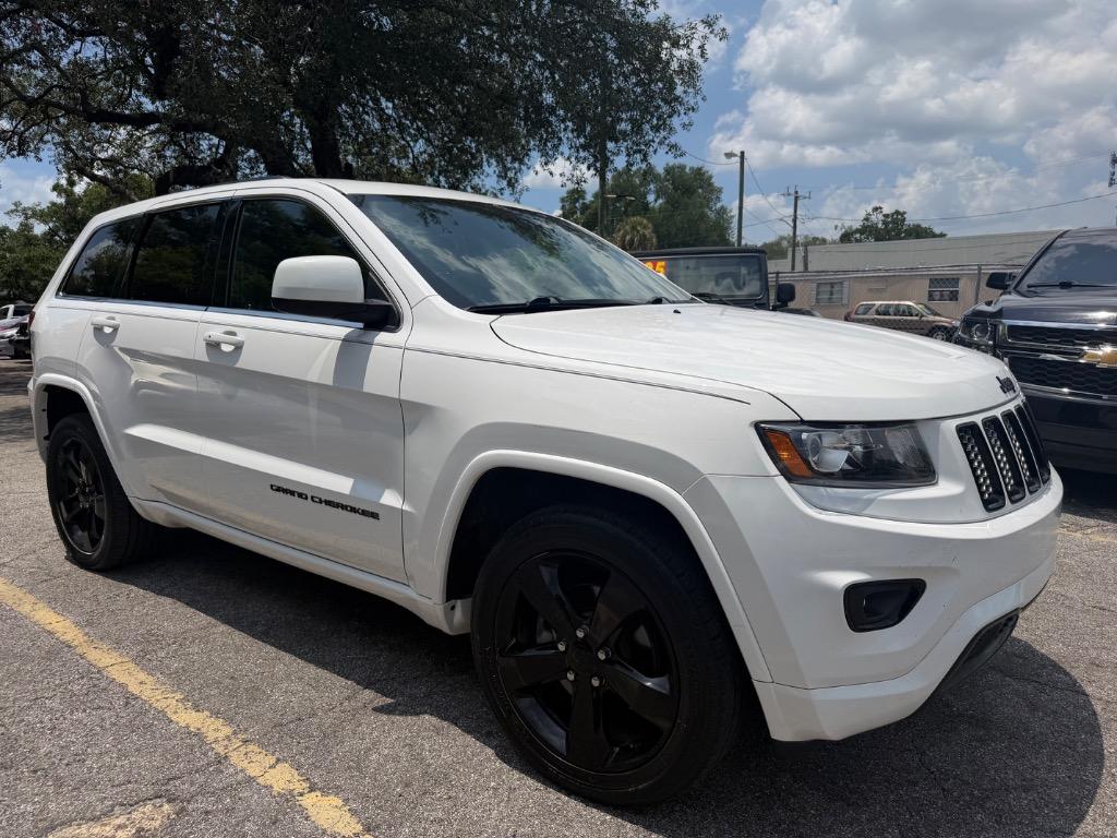 2015 Jeep Grand Cherokee Altitude's photo